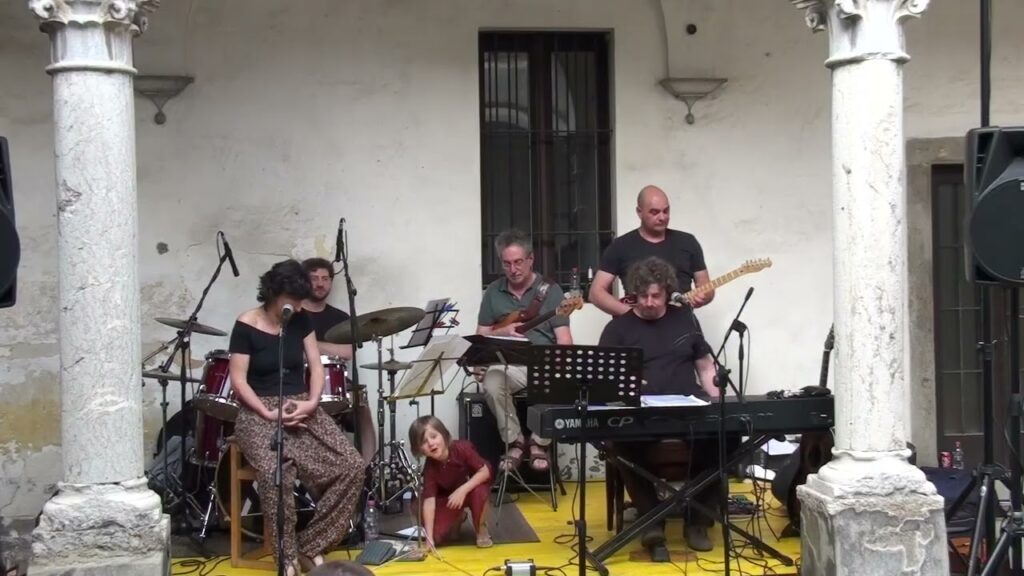 Copertina: La Ripa che canta Insoliti Accordi