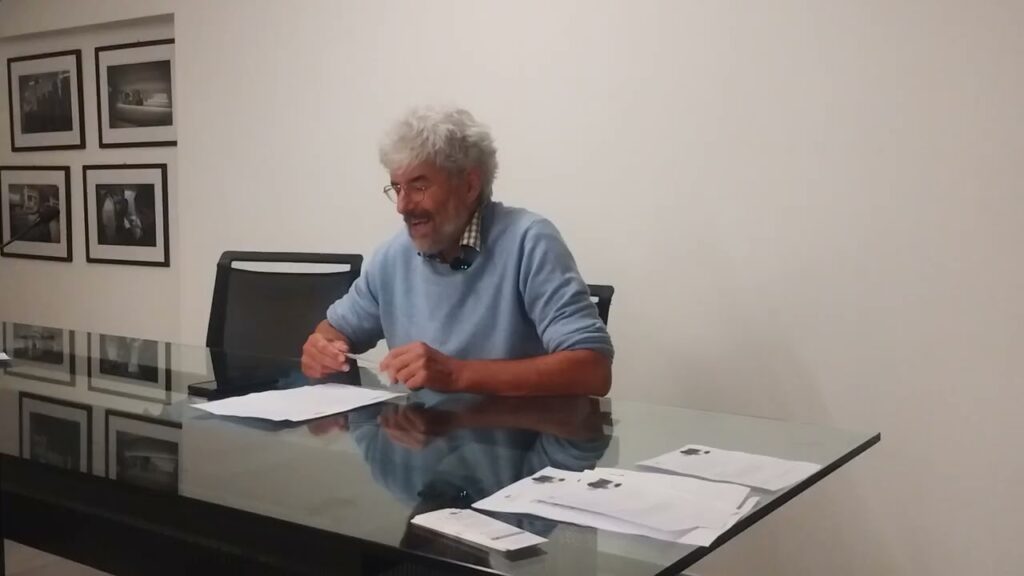 Copertina: Piergiorgio Capella